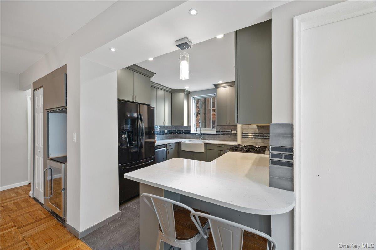 629 Kappock Street, Unit 2A Bronx, NY 10463 - Photo 19 of 36