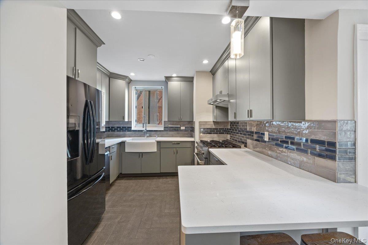 629 Kappock Street, Unit 2A Bronx, NY 10463 - Photo 20 of 36