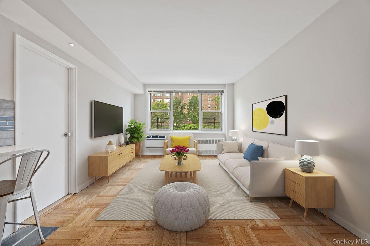 629 Kappock Street, Unit 2A Bronx, NY 10463 - Photo 3 of 36 Living room