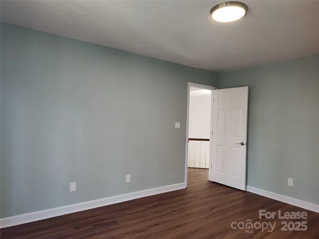 $2,800 | 5206 Dun Robin Lane, Charlotte, NC 28226