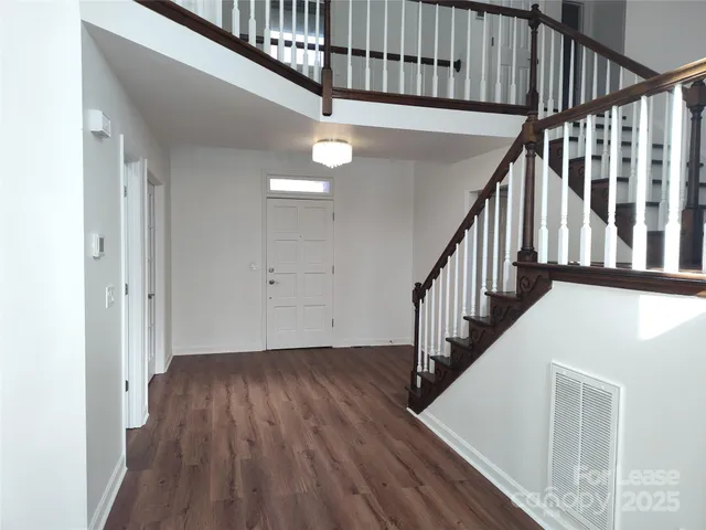 $2,800 | 5206 Dun Robin Lane, Charlotte, NC 28226