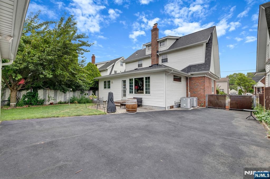 98 Maple Street Rutherford, NJ 07070 - Photo 42 of 50