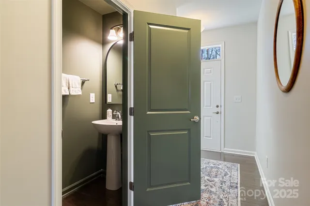 $495,000 | 3108 Major Samuals Way, Charlotte, NC 28208