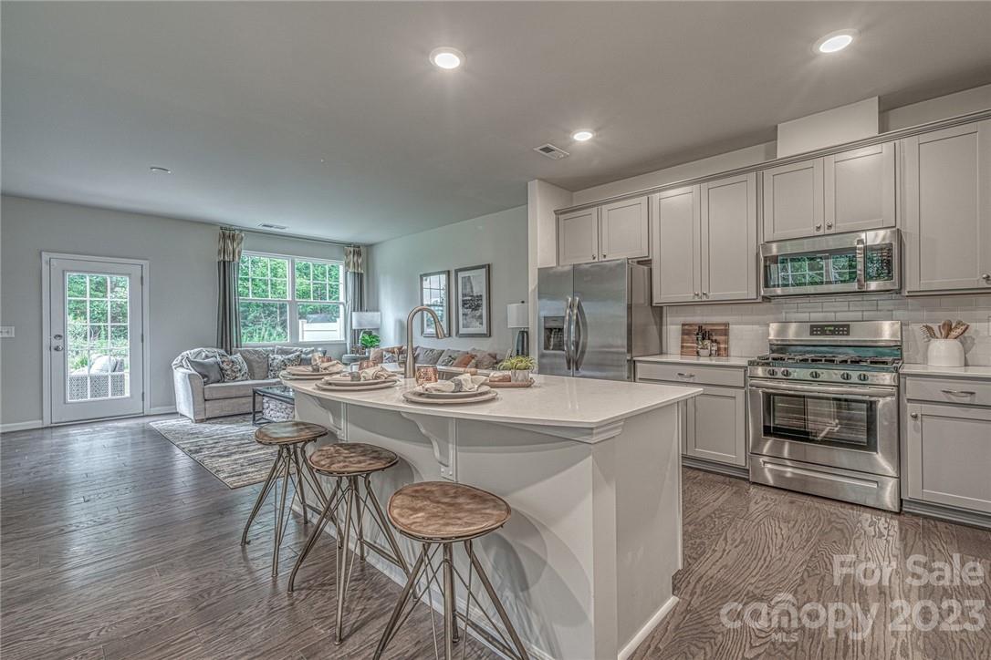 7010 Everly Commons Lane, Unit 2025 Tega Cay, SC 29708 - Photo 4 of 12 Gallery Image 4
