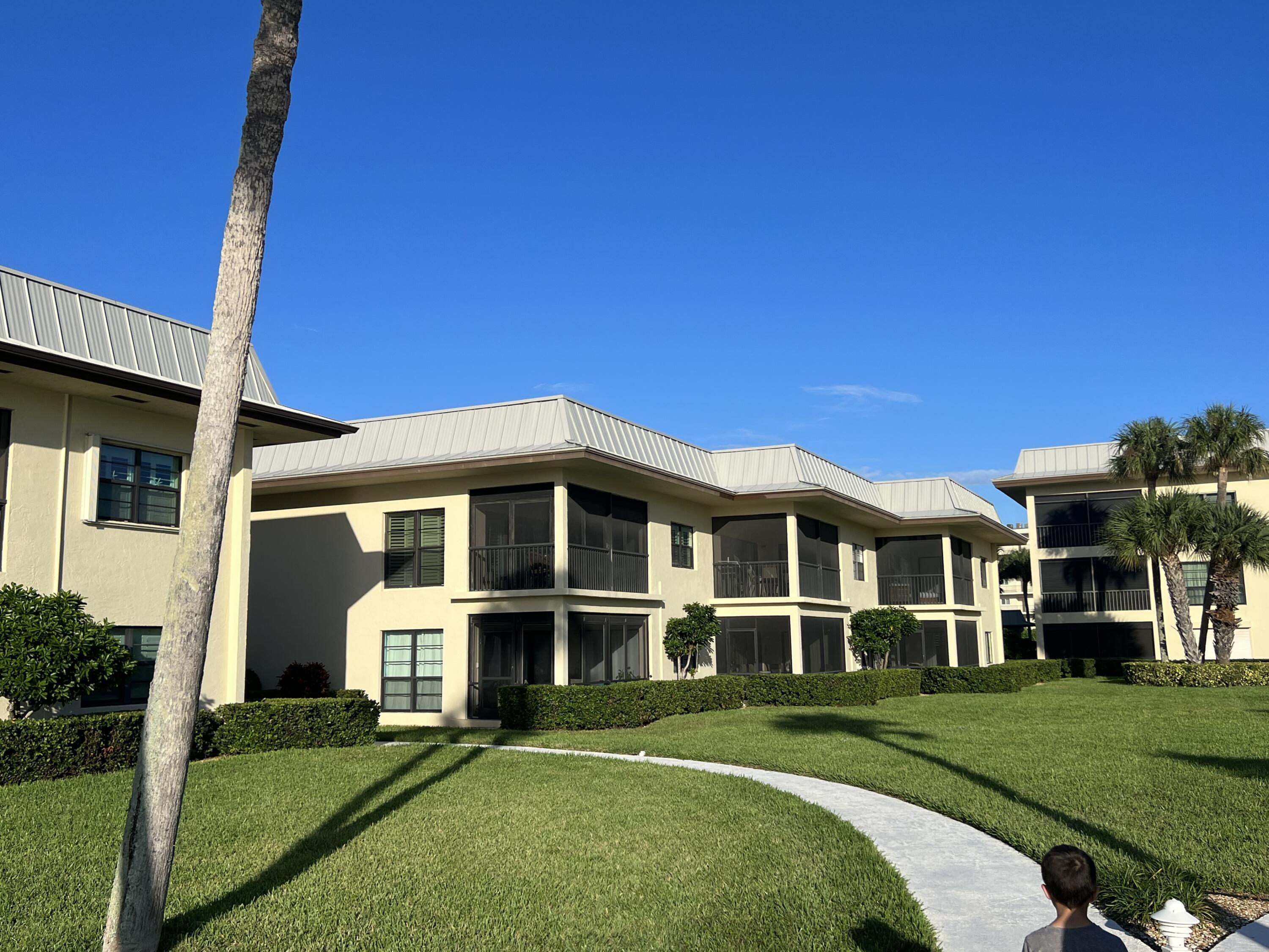275 South Beach Road, Unit B201 Tequesta, FL 33469 - Photo 12 of 18 Beach Road 12