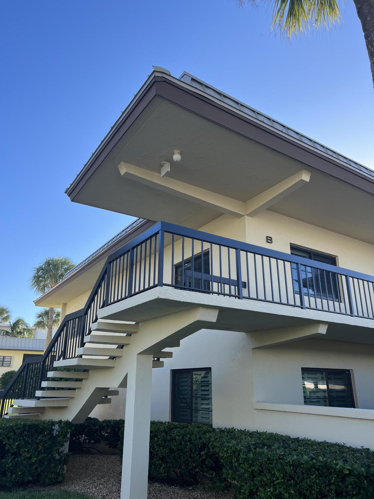 275 South Beach Road, Unit B201 Tequesta, FL 33469 - Photo 6 of 18 Beach Road 6