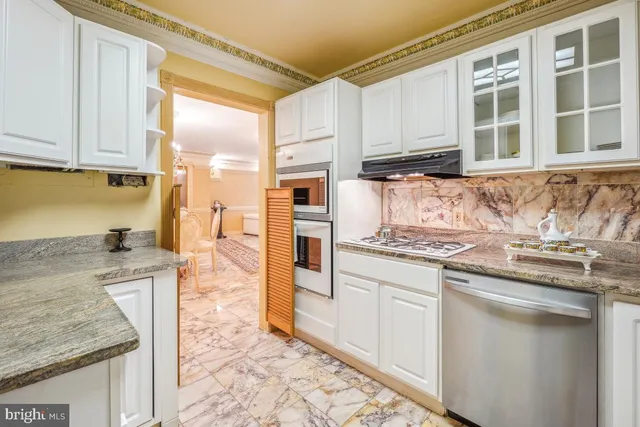 $3,099 | 5101 River Road, Unit 715, Bethesda, MD 20816