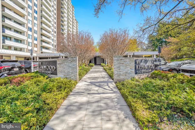 $3,099 | 5101 River Road, Unit 715, Bethesda, MD 20816