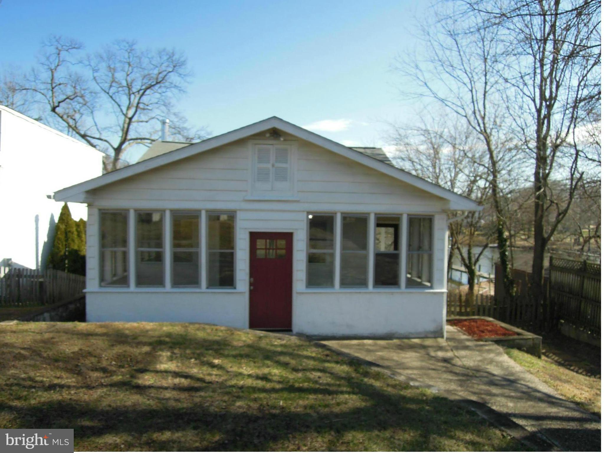 785 Powhatan Beach Road Pasadena, MD 21122 - Photo 1 of 16 Exterior (Front)