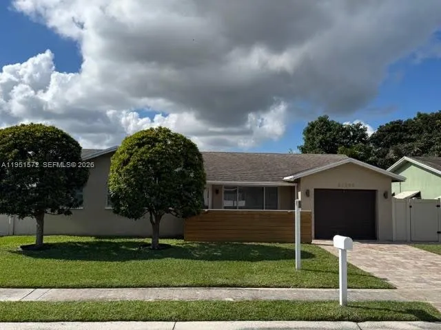 $460,000 | 22599 Southwest 65th Avenue, Boca Raton, FL 33428