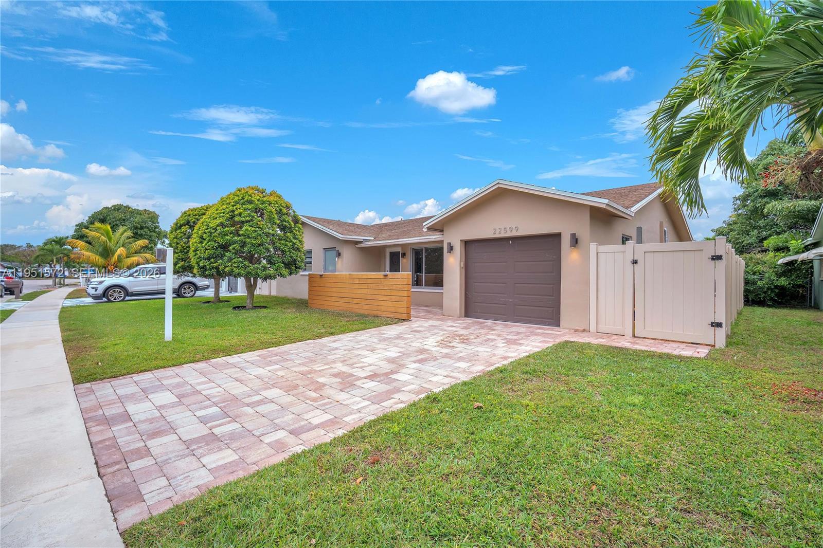 22599 Southwest 65th Avenue Boca Raton, FL 33428 - Photo 1 of 39 Gallery Image 1