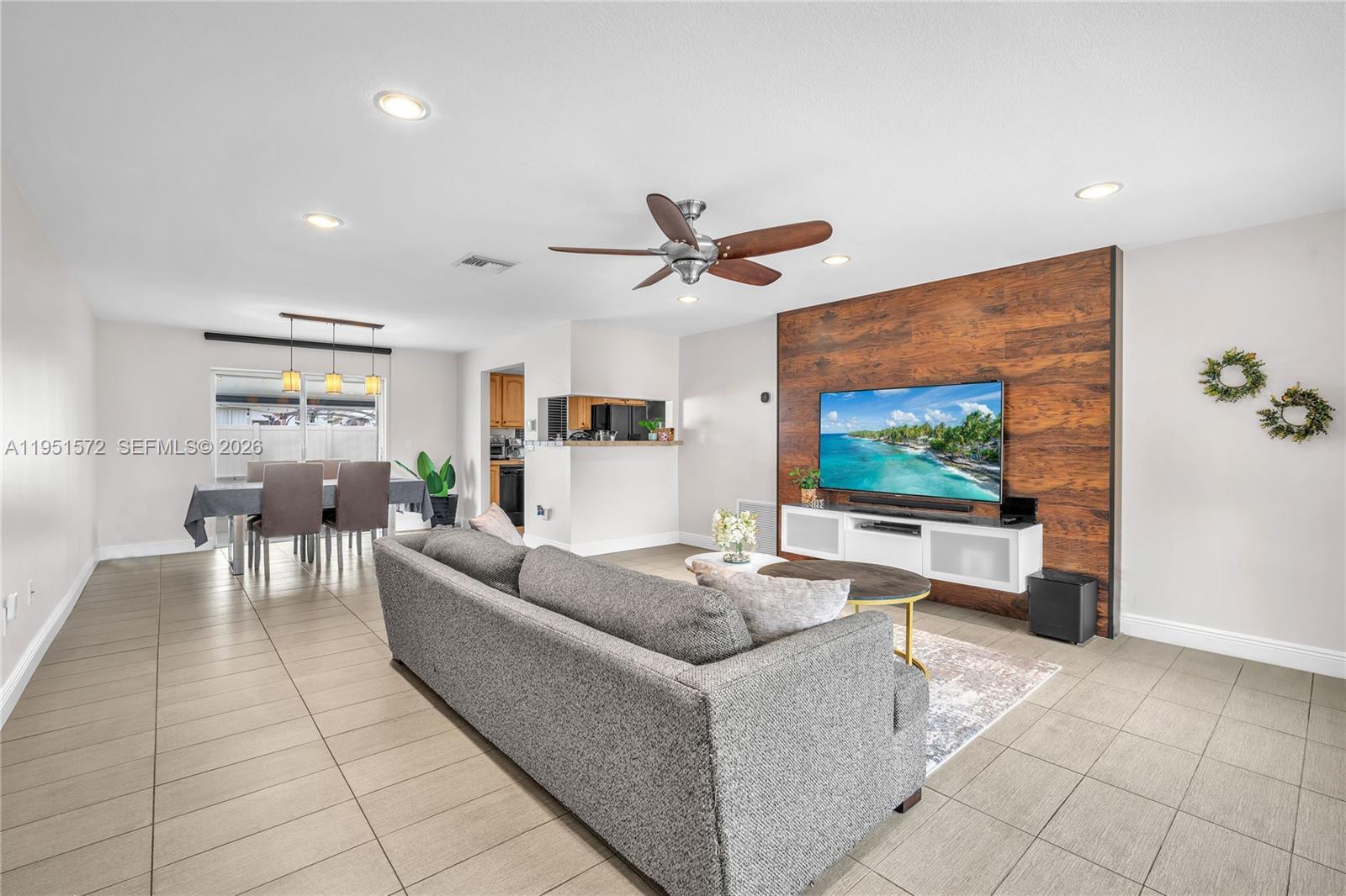 22599 Southwest 65th Avenue Boca Raton, FL 33428 - Photo 16 of 39 Gallery Image 16