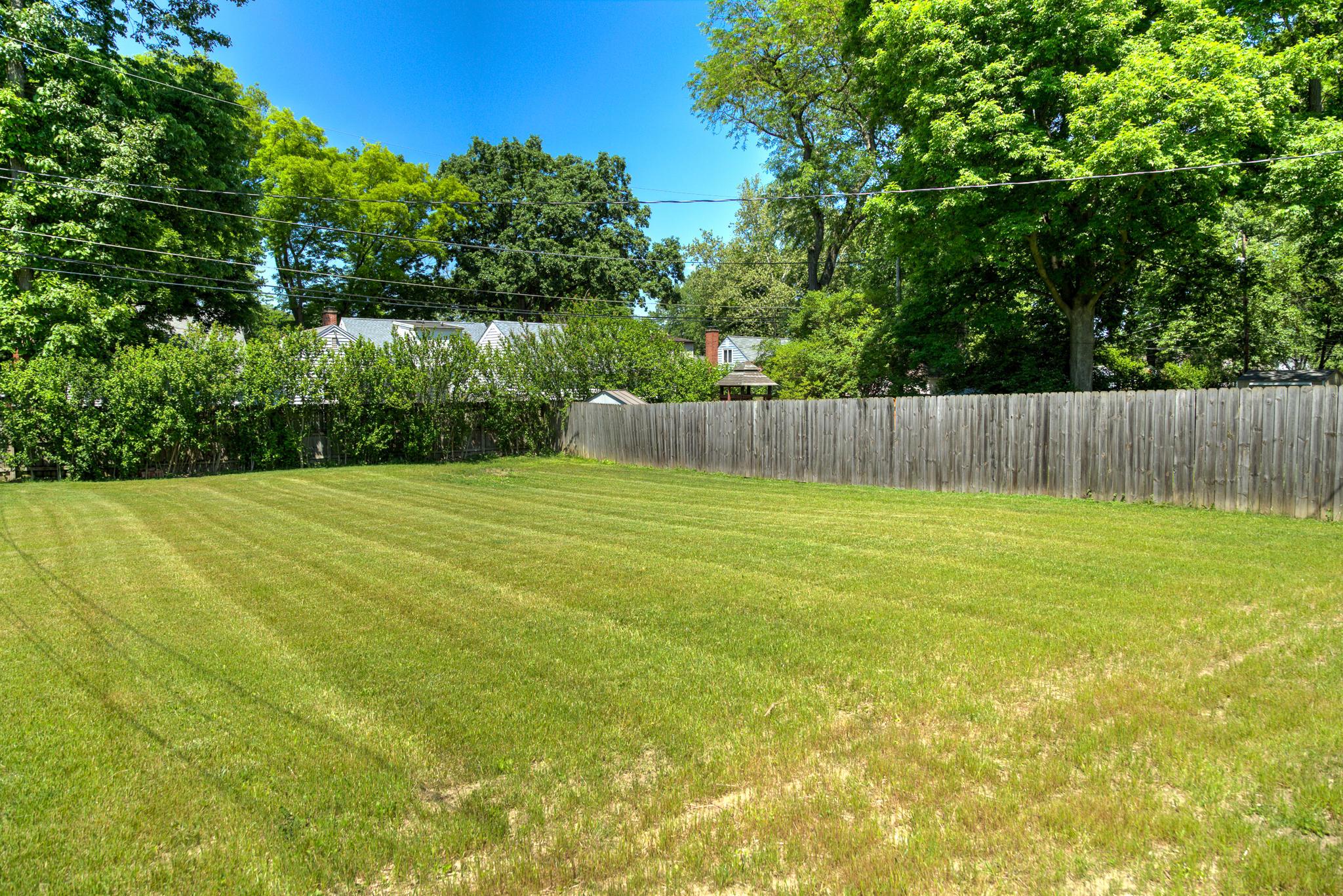 2194 Ridgecliff Road Columbus, OH 43221 - Photo 19 of 34