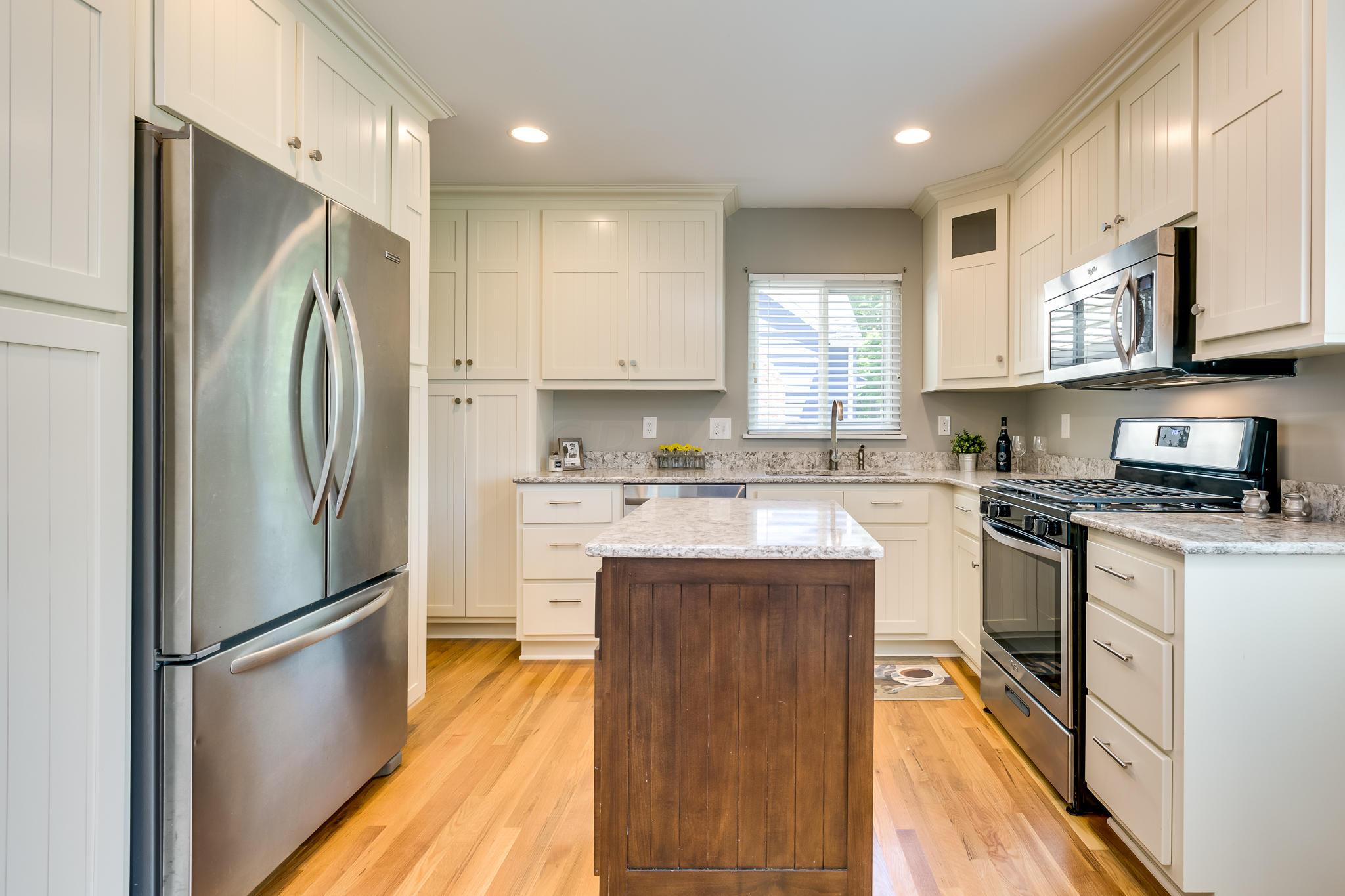 2194 Ridgecliff Road Columbus, OH 43221 - Photo 28 of 34
