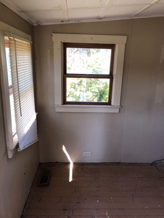 32 Calumet Road Fairhaven, MA 02719 - Photo 3 of 6 Gallery Image 3