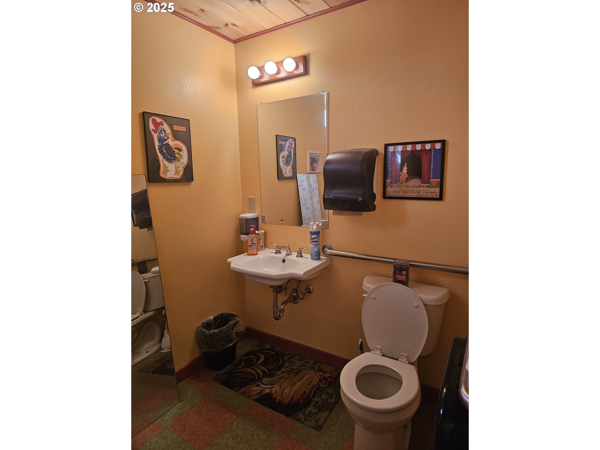 995 3rd Street North Powder, OR 97867 - Photo 25 of 28 a bathroom with a sink and mirror