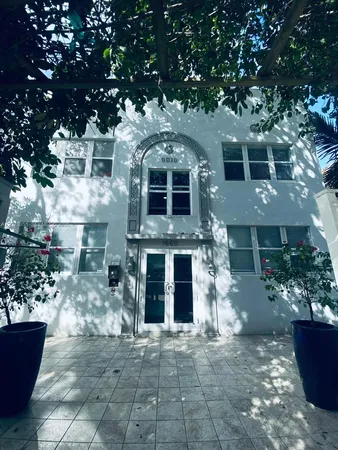 $330,000 | 1550 Drexel Avenue, Unit 202, Miami Beach, FL 33139