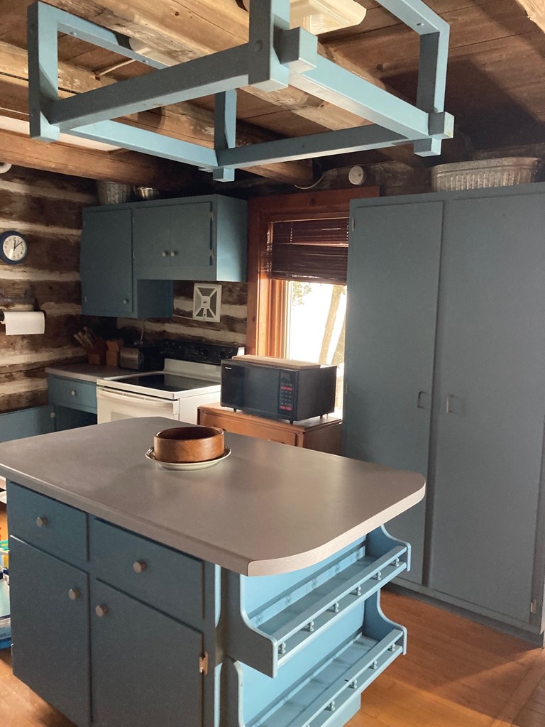 588 Lower Lasalle Road Algoma, WI 54201 - Photo 13 of 26