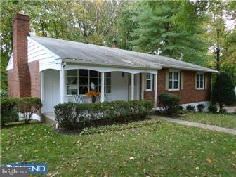 404 Major Circle Springfield, PA 19064 - Photo 1 of 12 Exterior Front