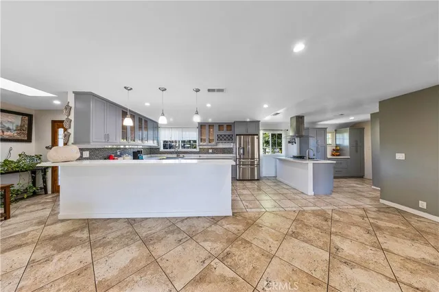 $1,149,000 | 10050 Balboa Boulevard, Northridge, CA 91325