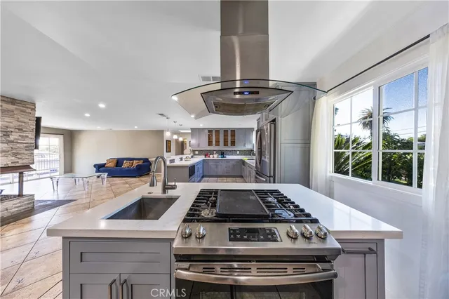 $1,149,000 | 10050 Balboa Boulevard, Northridge, CA 91325