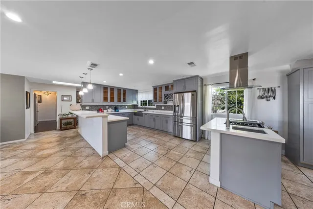 $1,149,000 | 10050 Balboa Boulevard, Northridge, CA 91325