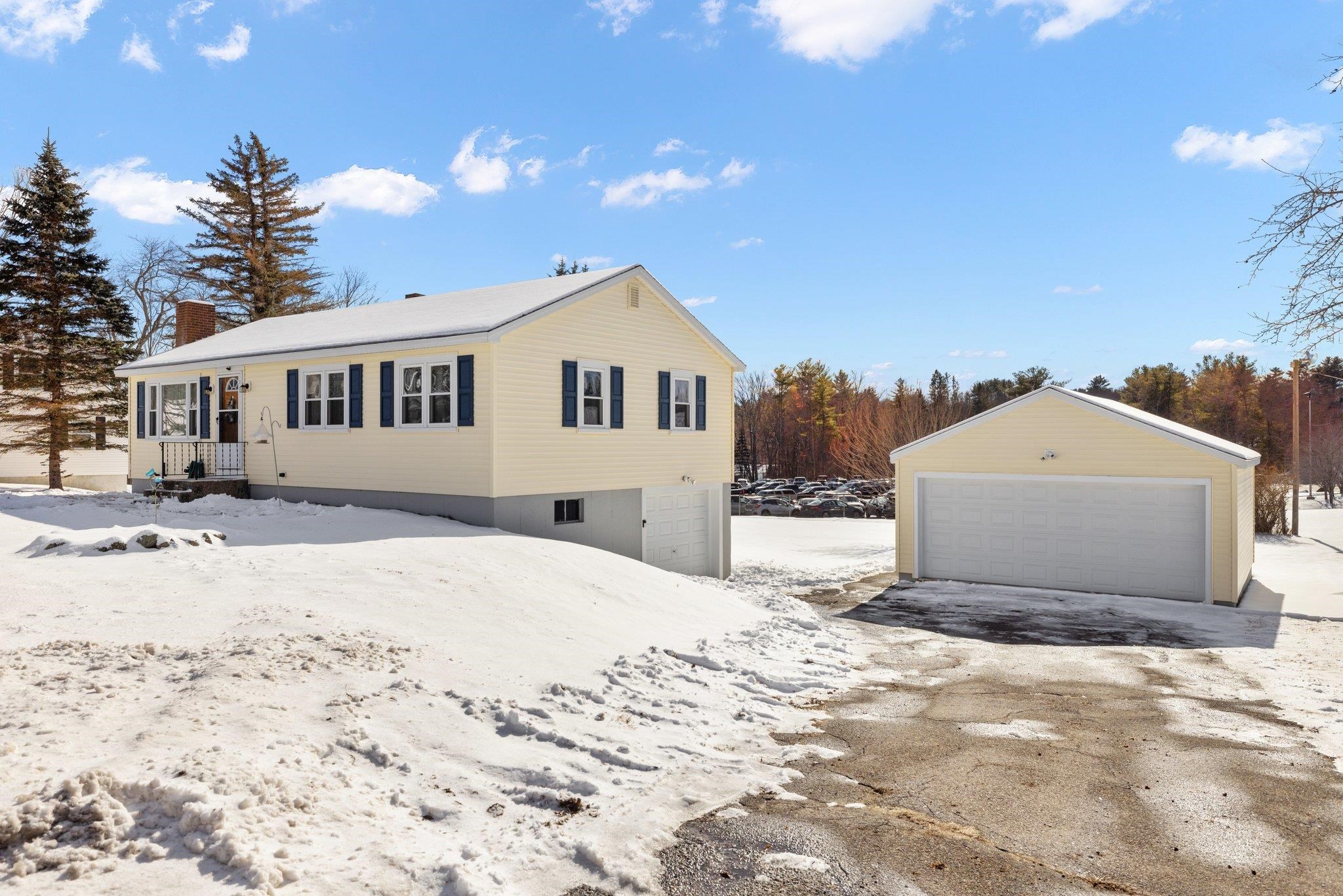 6 Leavitt Road Pittsfield, NH 03263 - Photo 3 of 11
