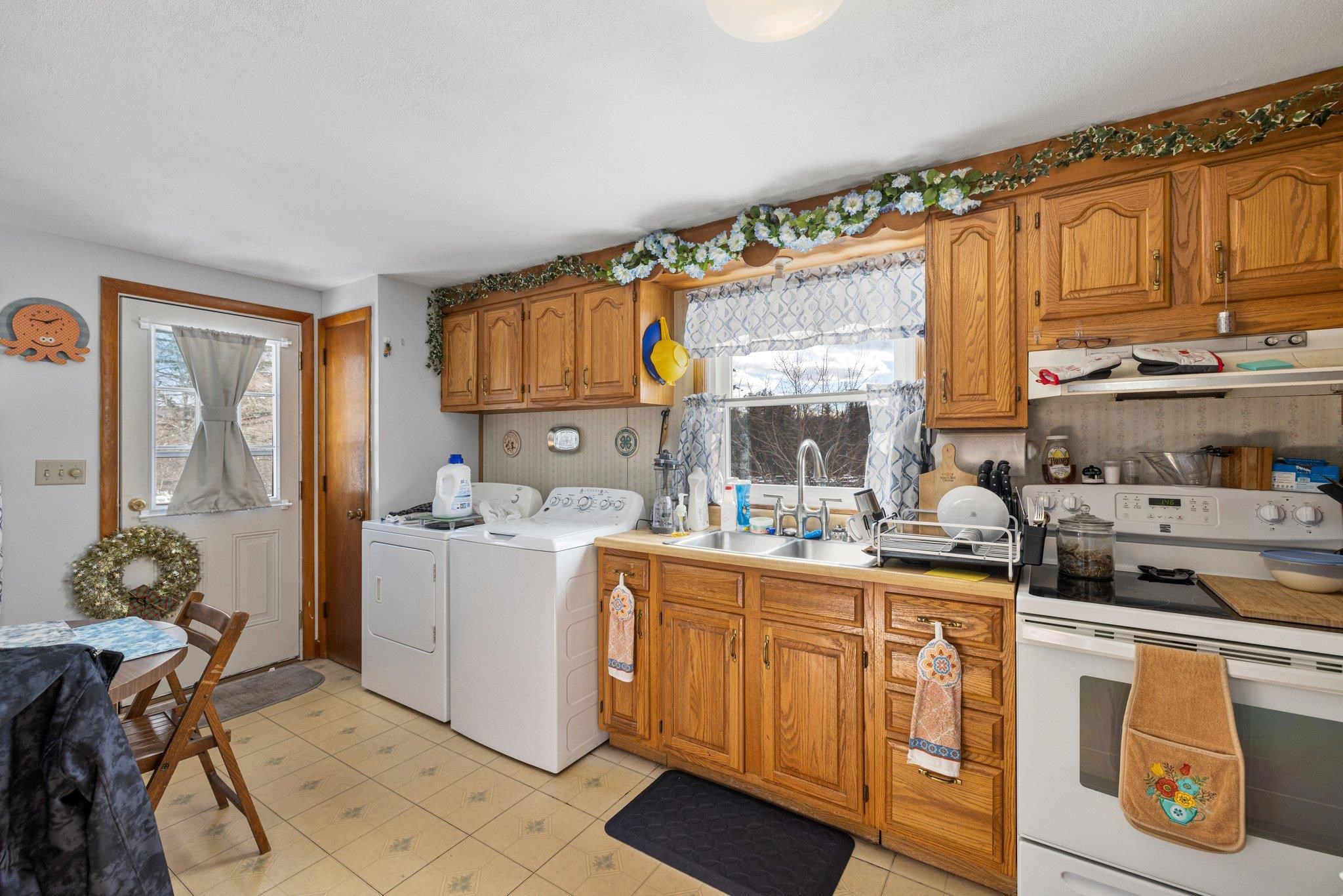 6 Leavitt Road Pittsfield, NH 03263 - Photo 5 of 11
