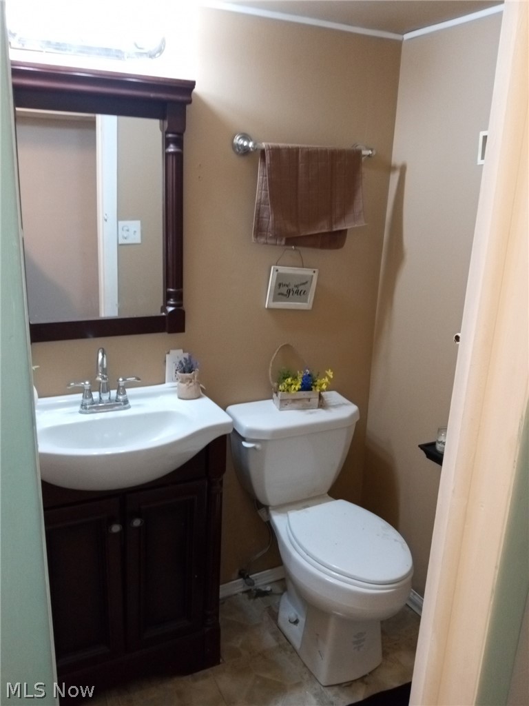 9313 Roxbury Road Parma Heights, OH 44130 - Photo 4 of 22