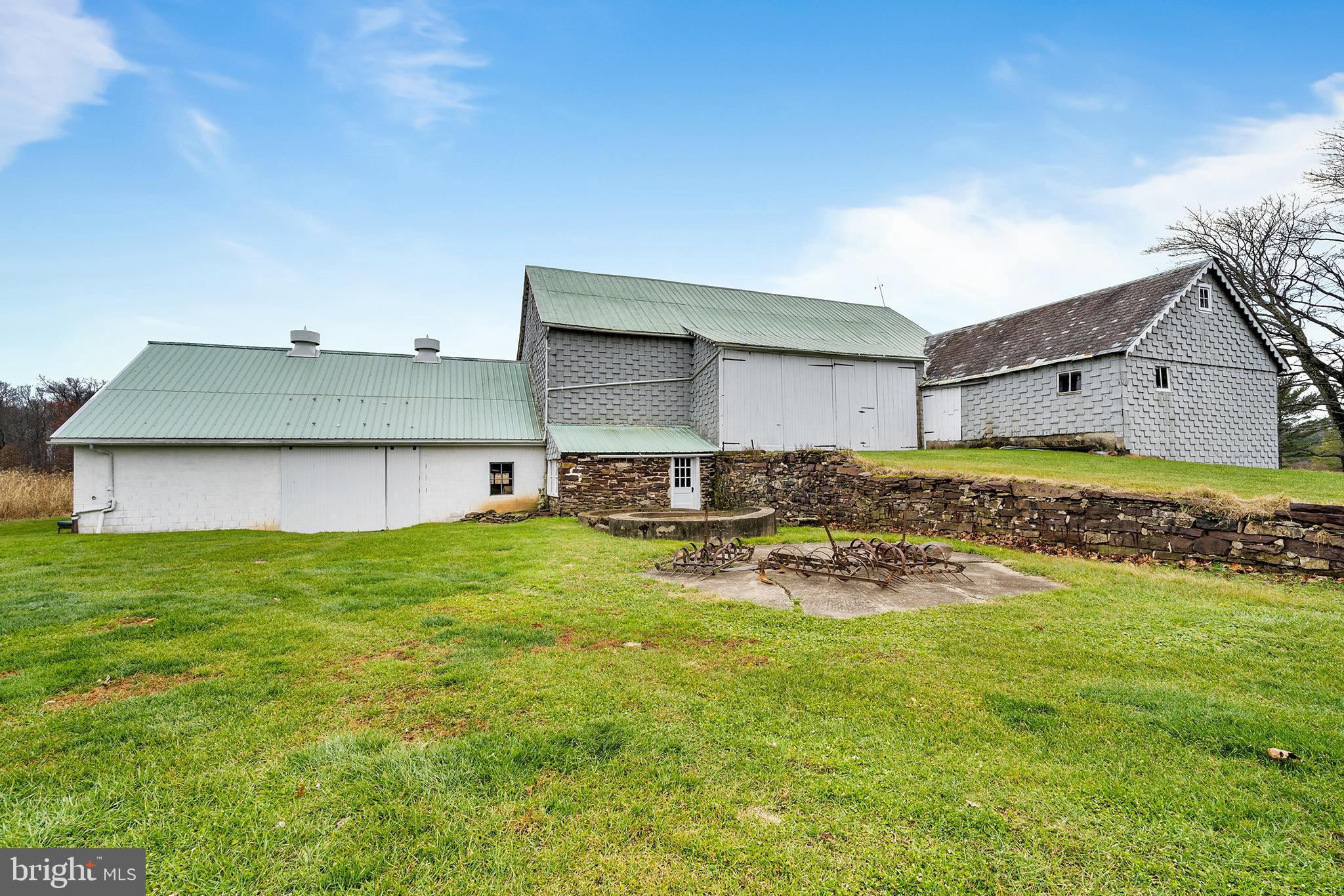1003 Middle Road Perkasie, PA 18944 - Photo 4 of 43 Gallery Image 4