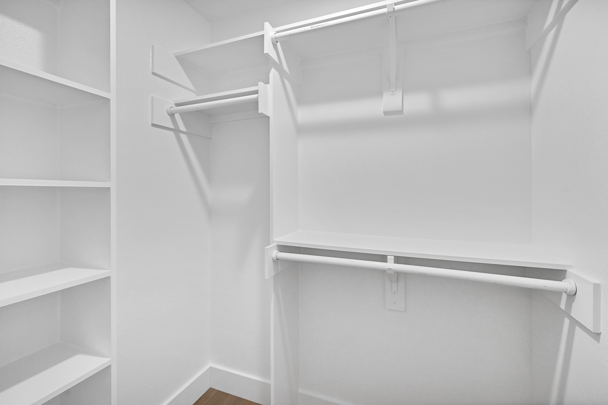 3312 Bacchus Street, Unit A Houston, TX 77022 - Photo 21 of 23 Walk in closet #2