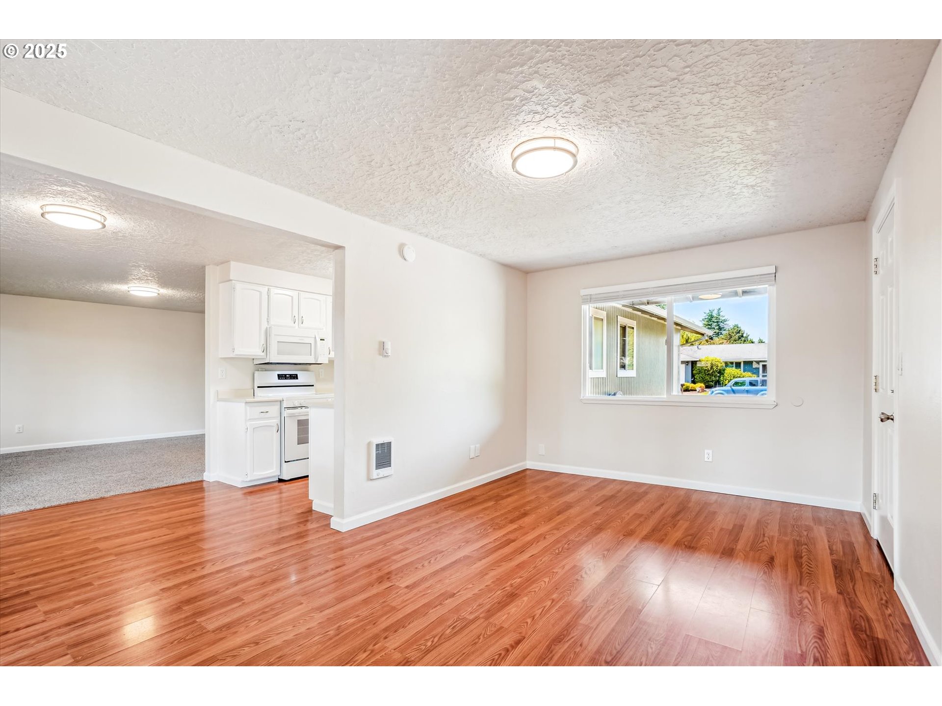 2380 Northeast Rene Avenue Gresham, OR 97030 - Photo 11 of 42 Kitchen/Family Room