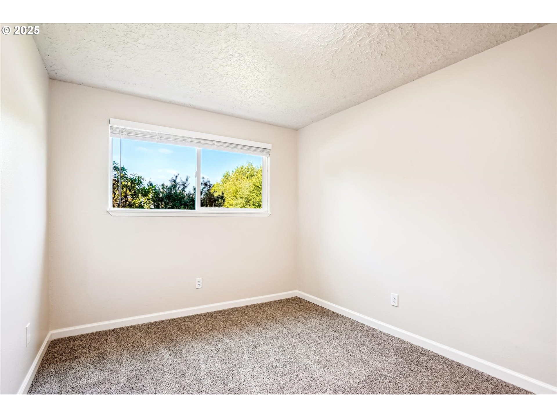 2380 Northeast Rene Avenue Gresham, OR 97030 - Photo 25 of 42 Bedroom