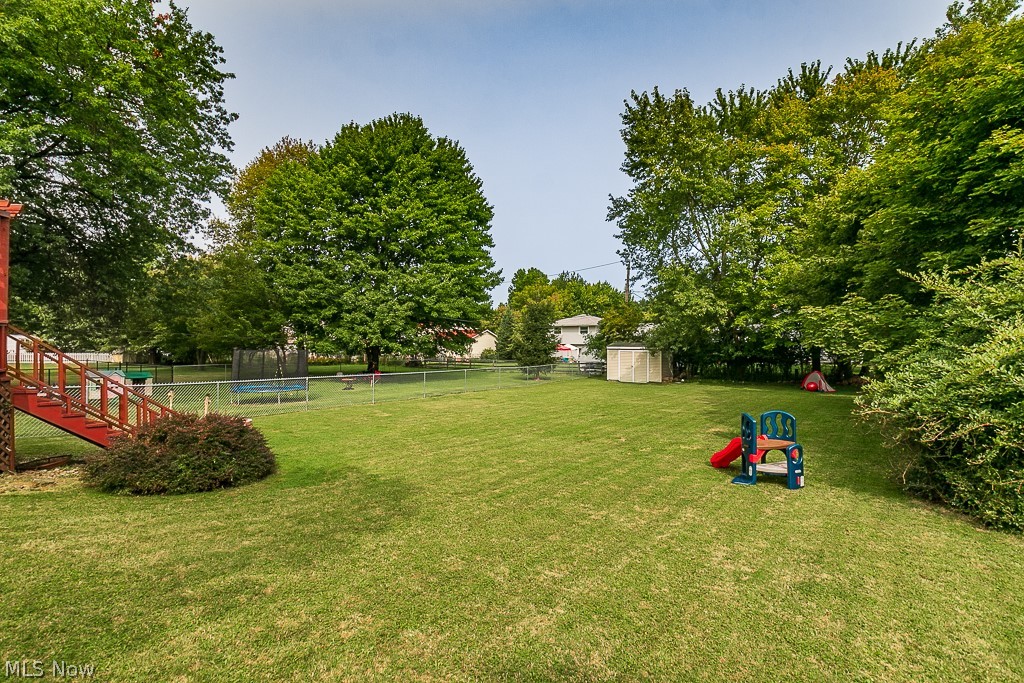 4867 Anderson Road Cleveland, OH 44124 - Photo 2 of 35