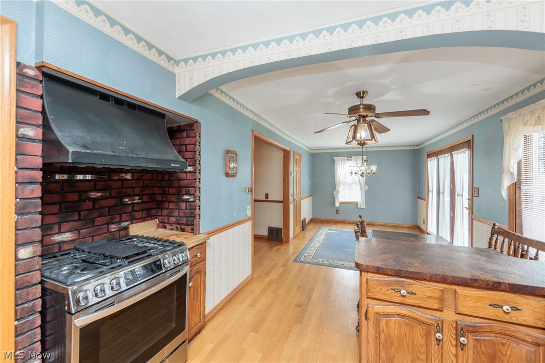 10136 Ridge Road North Royalton, OH 44133 - Photo 10 of 49 Gallery Image 10