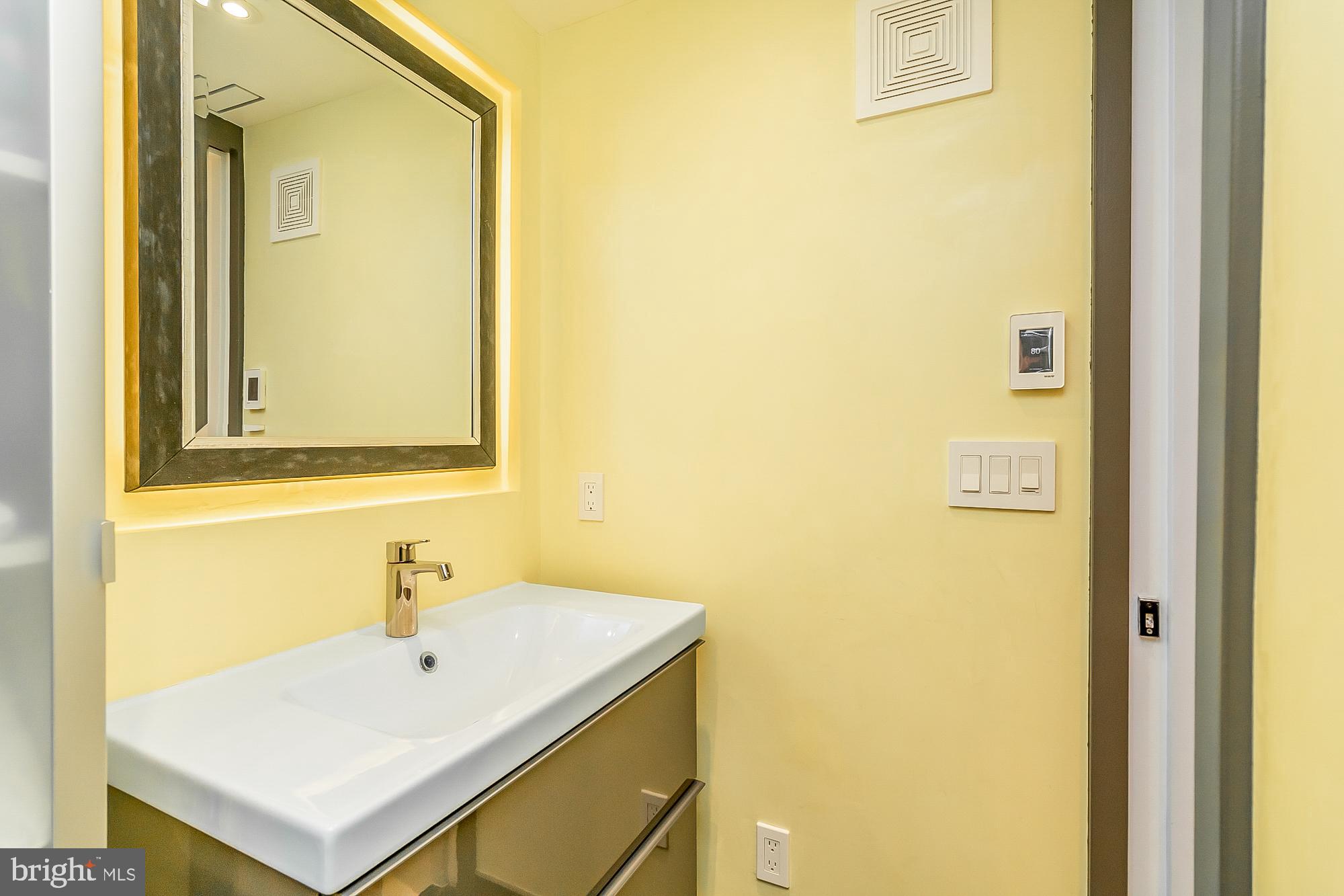 100 Harborview Drive, Unit 1108 Baltimore, MD 21230 - Photo 29 of 54