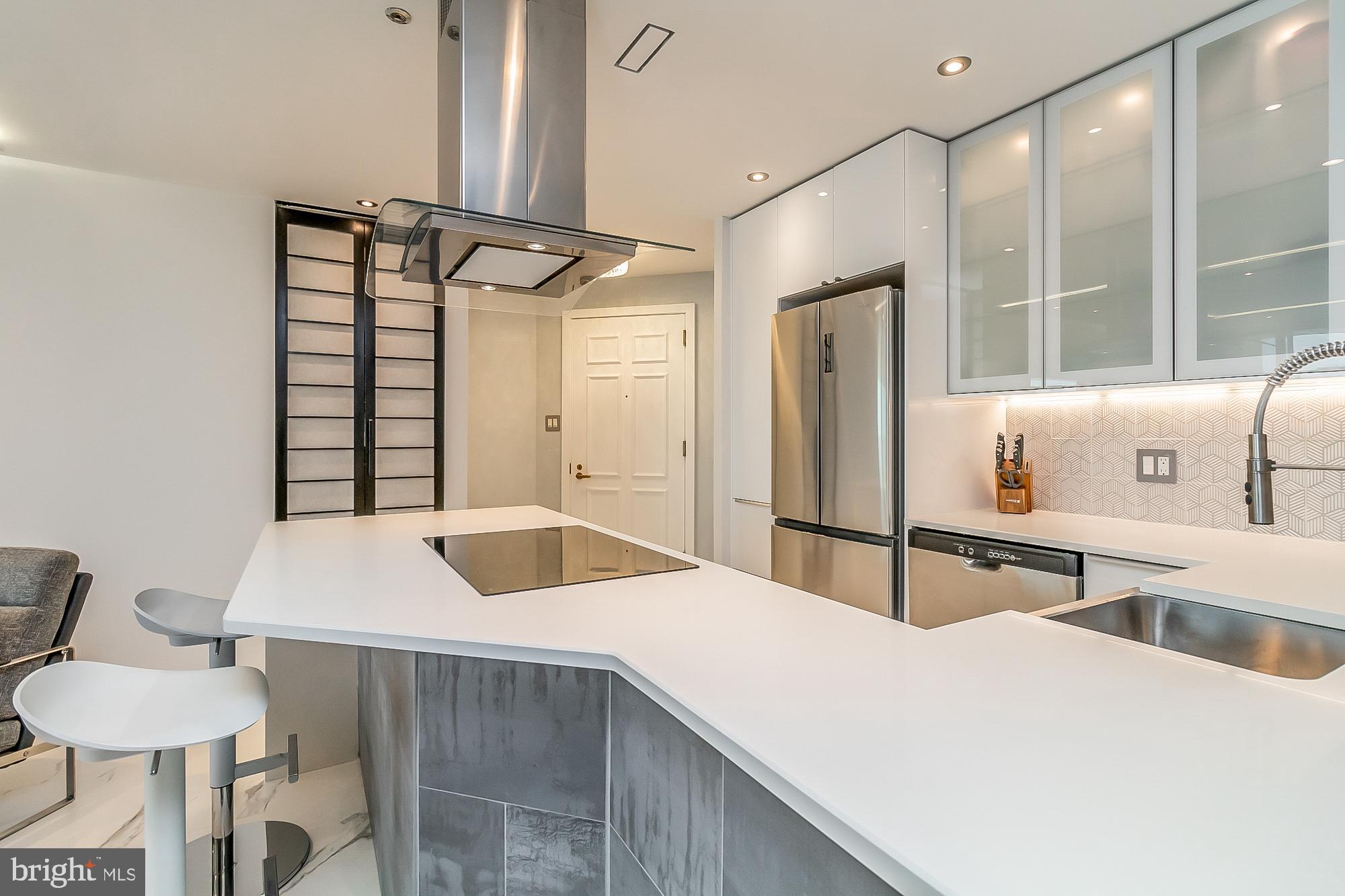 100 Harborview Drive, Unit 1108 Baltimore, MD 21230 - Photo 4 of 54