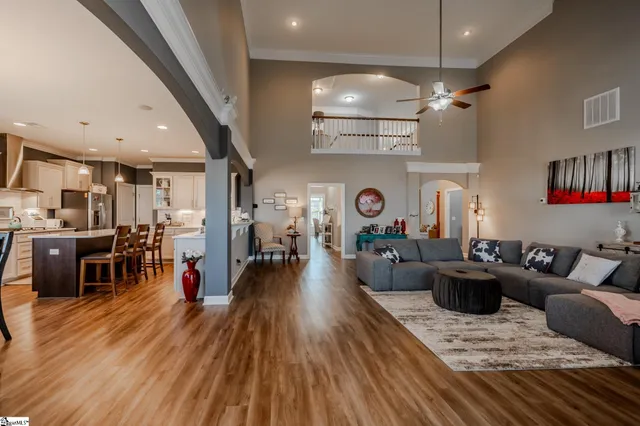 $839,500 | 609 Crossmont Way, Simpsonville, SC 29681