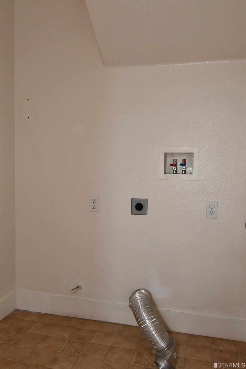 6032 Old Quarry Loop Oakland, CA 94605 - Photo 22 of 24