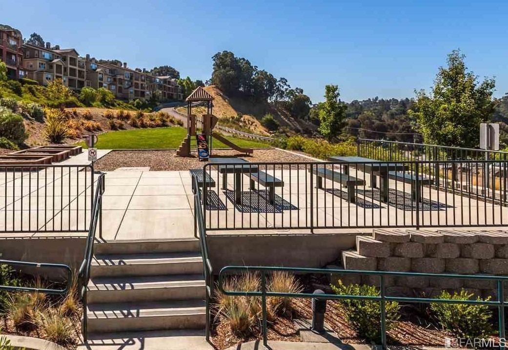 6032 Old Quarry Loop Oakland, CA 94605 - Photo 23 of 24