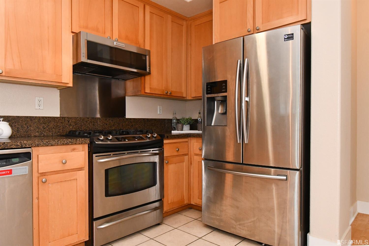 6032 Old Quarry Loop Oakland, CA 94605 - Photo 9 of 24