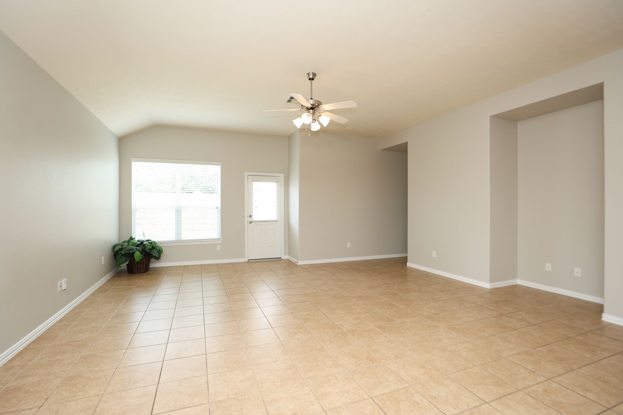 8122 Rudy Brook Way Spring, TX 77379 - Photo 15 of 41