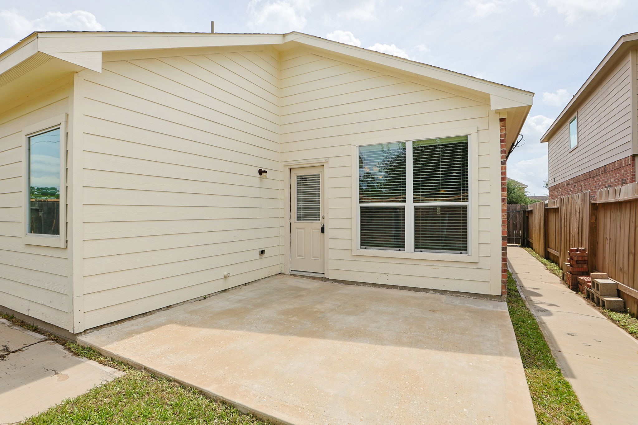 8122 Rudy Brook Way Spring, TX 77379 - Photo 34 of 41