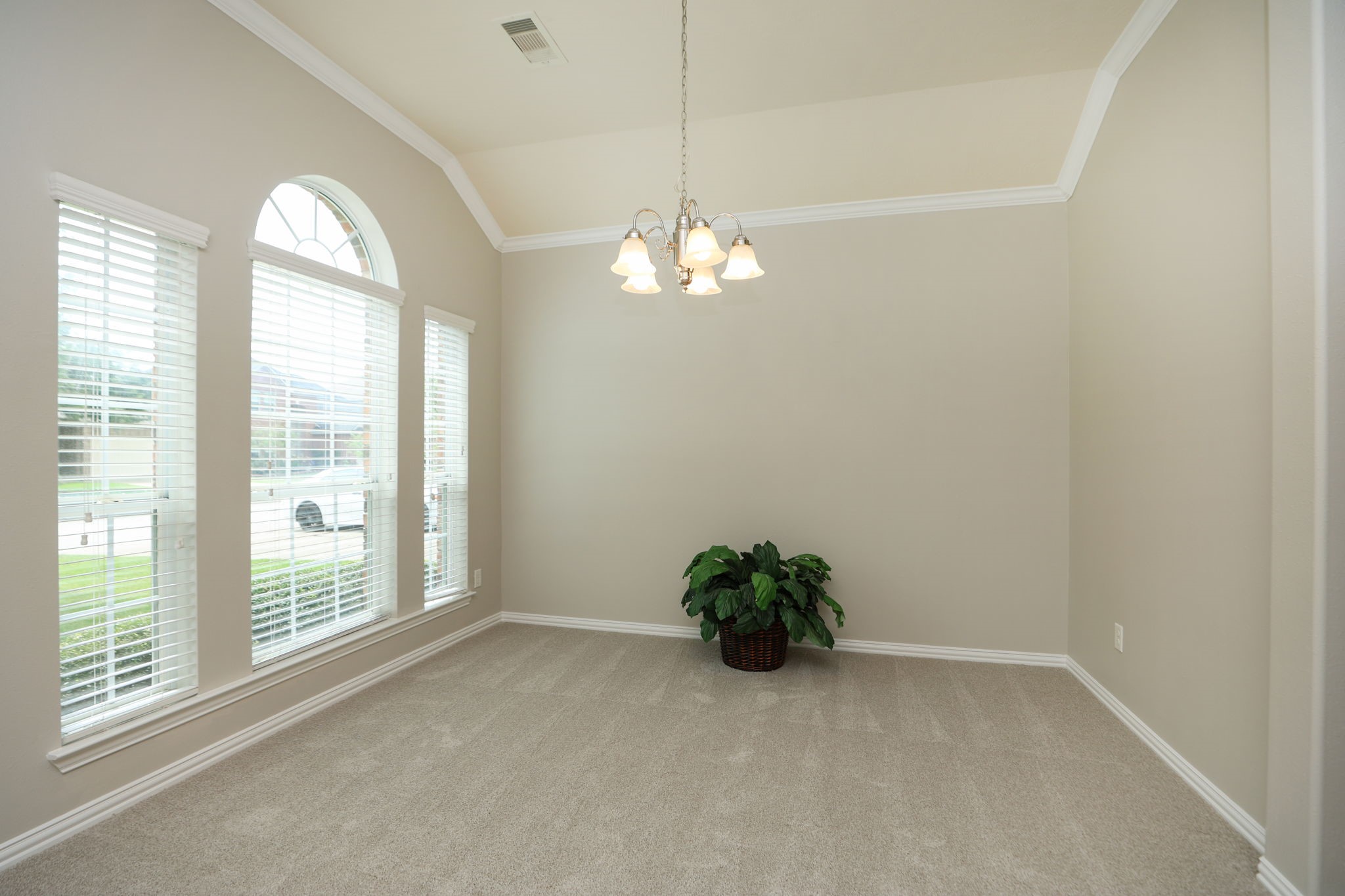 8122 Rudy Brook Way Spring, TX 77379 - Photo 5 of 41