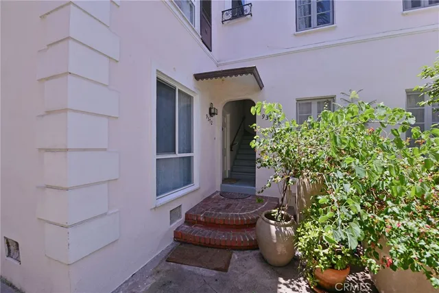 $4,000 | 9372 West Olympic Boulevard, Beverly Hills, CA 90212
