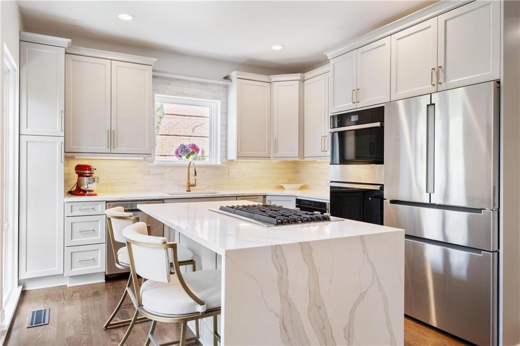 114 North Woodland Road Pittsburgh, PA 15232 - Photo 17 of 42 Beautiful Cabinetry