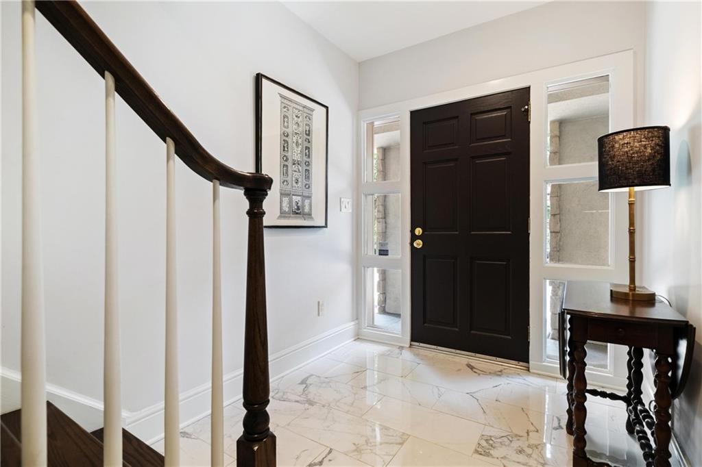 114 North Woodland Road Pittsburgh, PA 15232 - Photo 6 of 42 Gracious Foyer