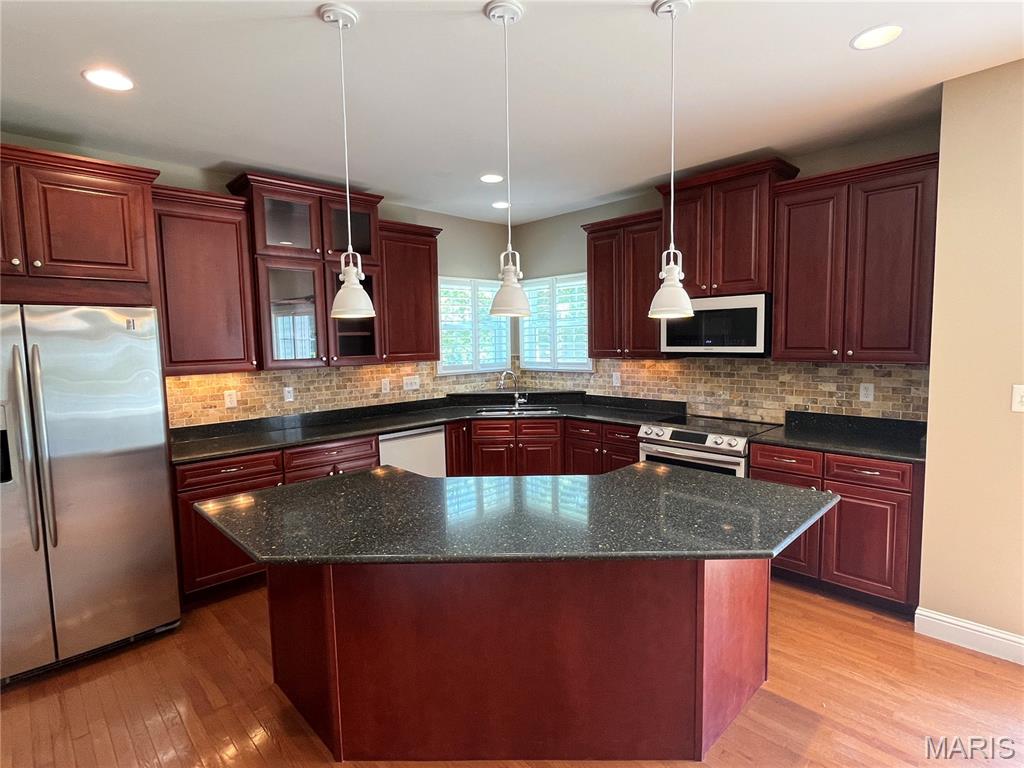 102 Riparian Drive O'Fallon, MO 63368 - Photo 7 of 27