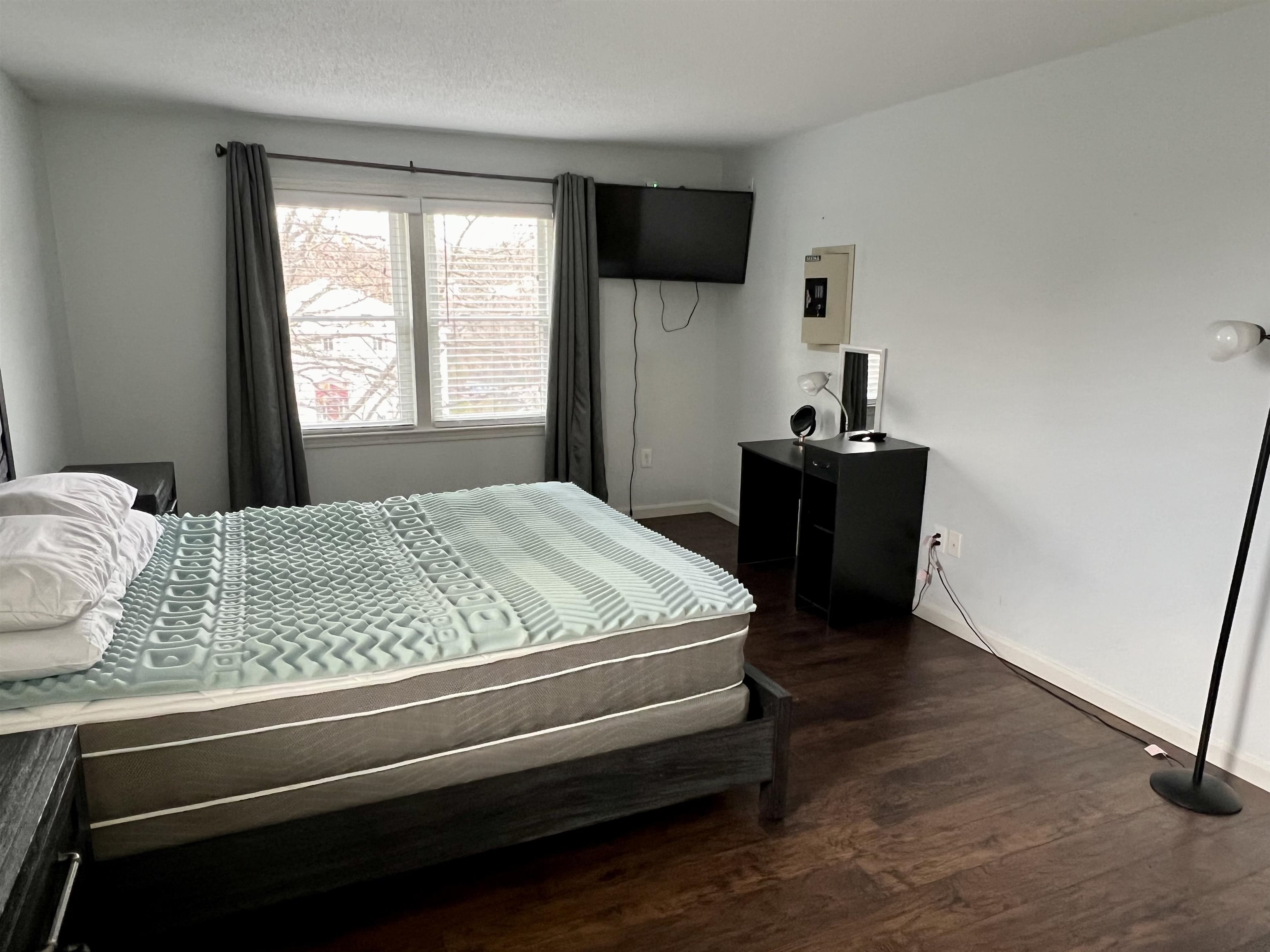 690 South Porter Street, Unit 28 Manchester, NH 03103 - Photo 16 of 33
