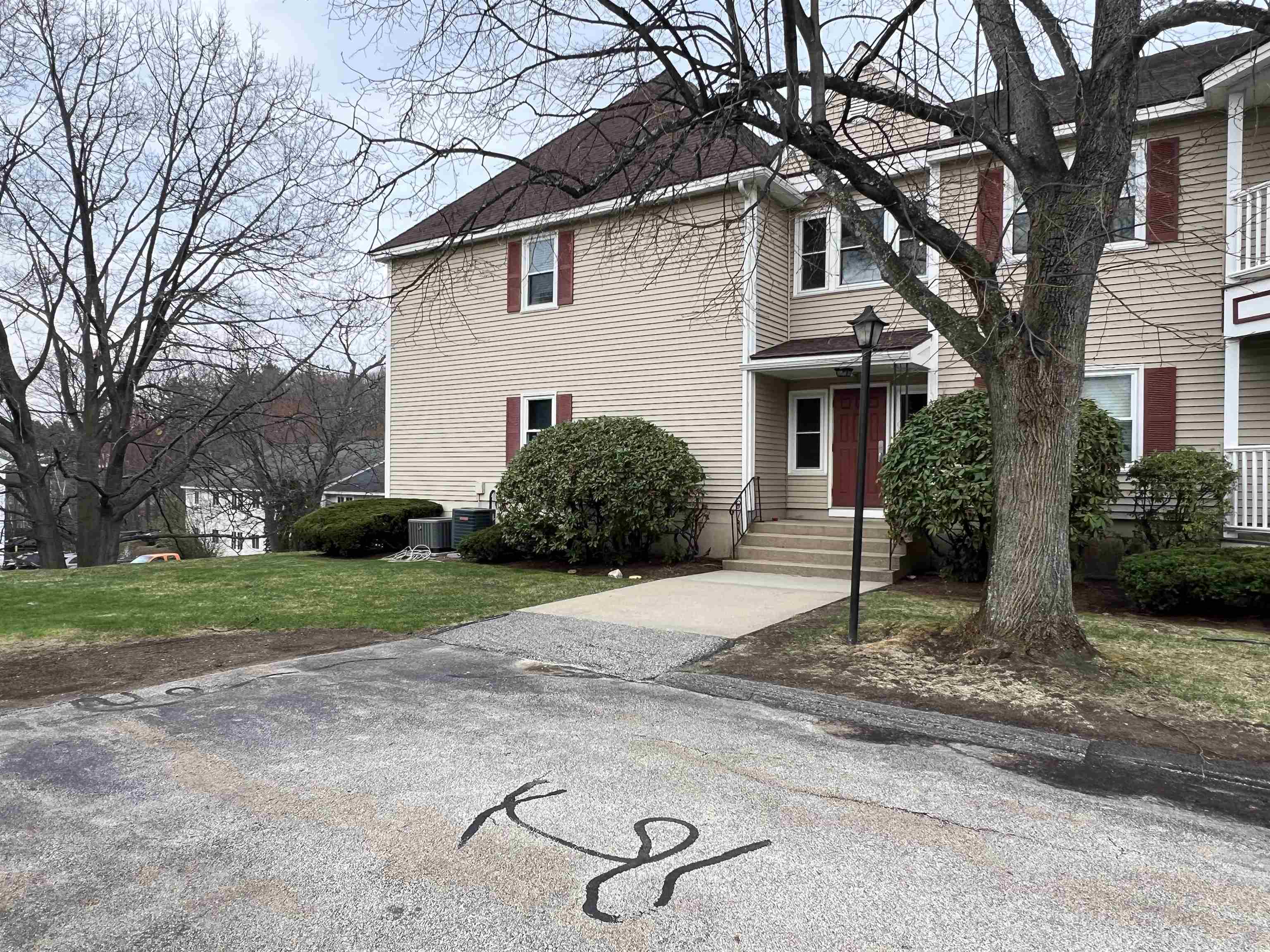 690 South Porter Street, Unit 28 Manchester, NH 03103 - Photo 2 of 33
